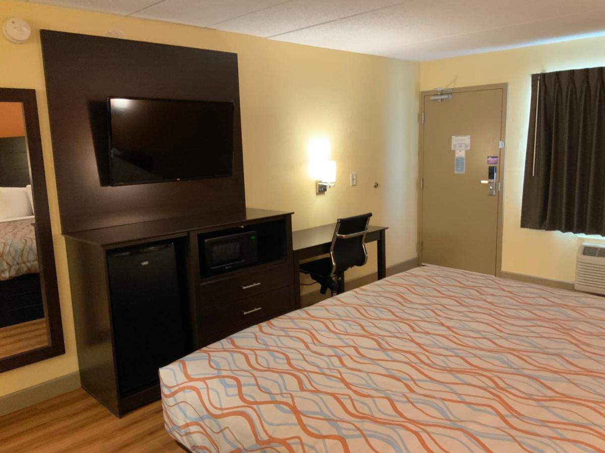 Days Inn By Wyndham Troy Il Extérieur photo