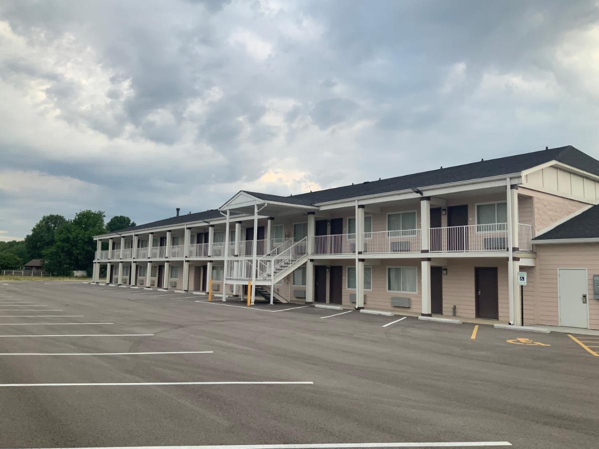Days Inn By Wyndham Troy Il Extérieur photo