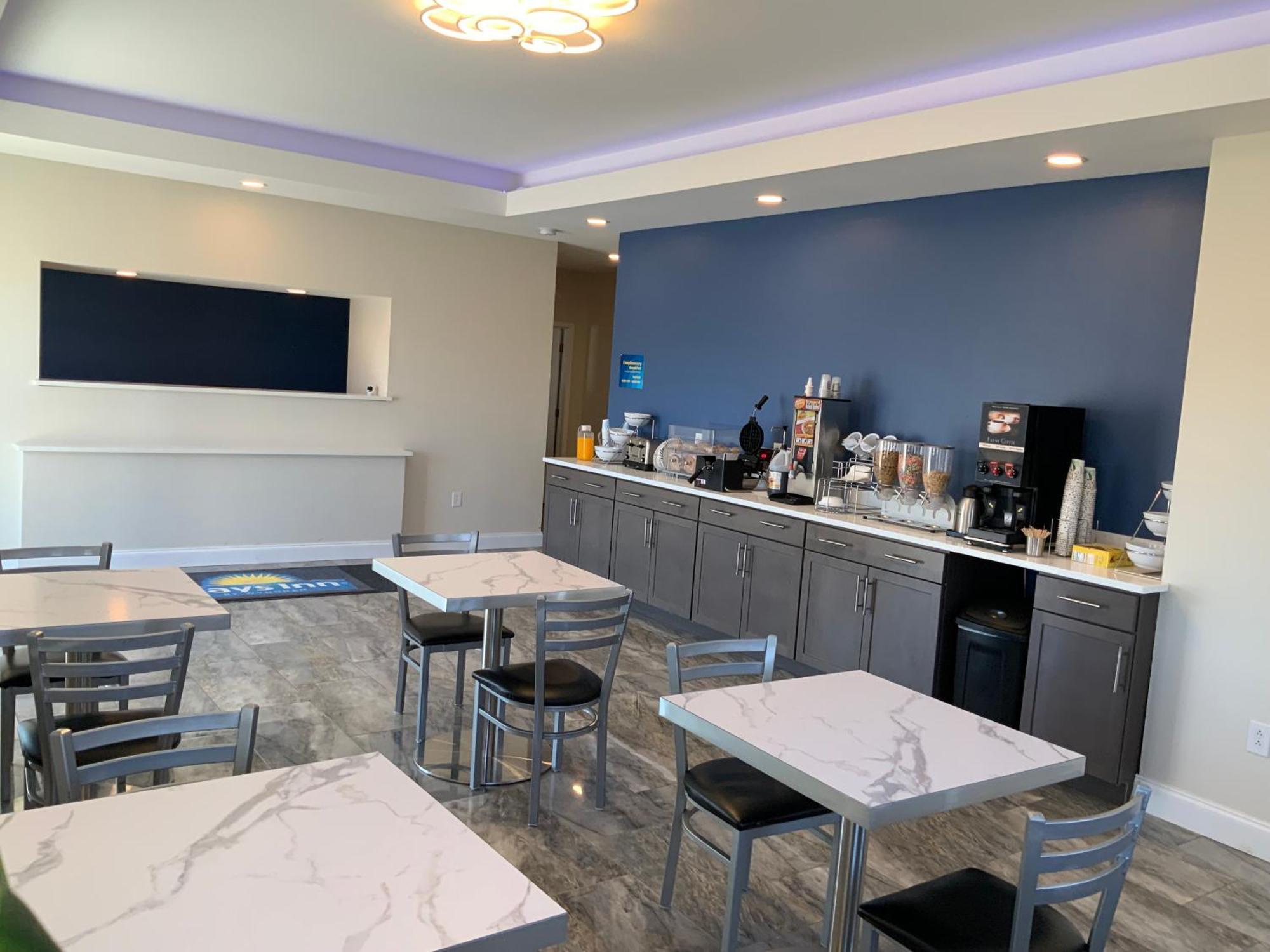 Days Inn By Wyndham Troy Il Extérieur photo